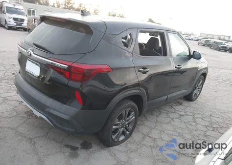 2021 Kia Seltos Lx z USA, uszkodzony, nr VIN KNDEPCAA7M7048523